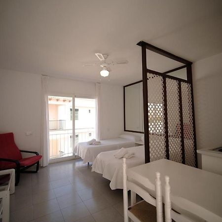 Estel Blanc Apartments - Adults Only Cala'N Blanes  Dış mekan fotoğraf