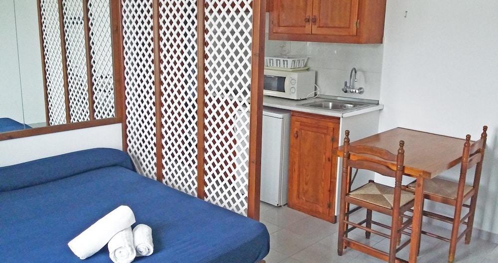 Estel Blanc Apartments - Adults Only Cala'N Blanes  Dış mekan fotoğraf