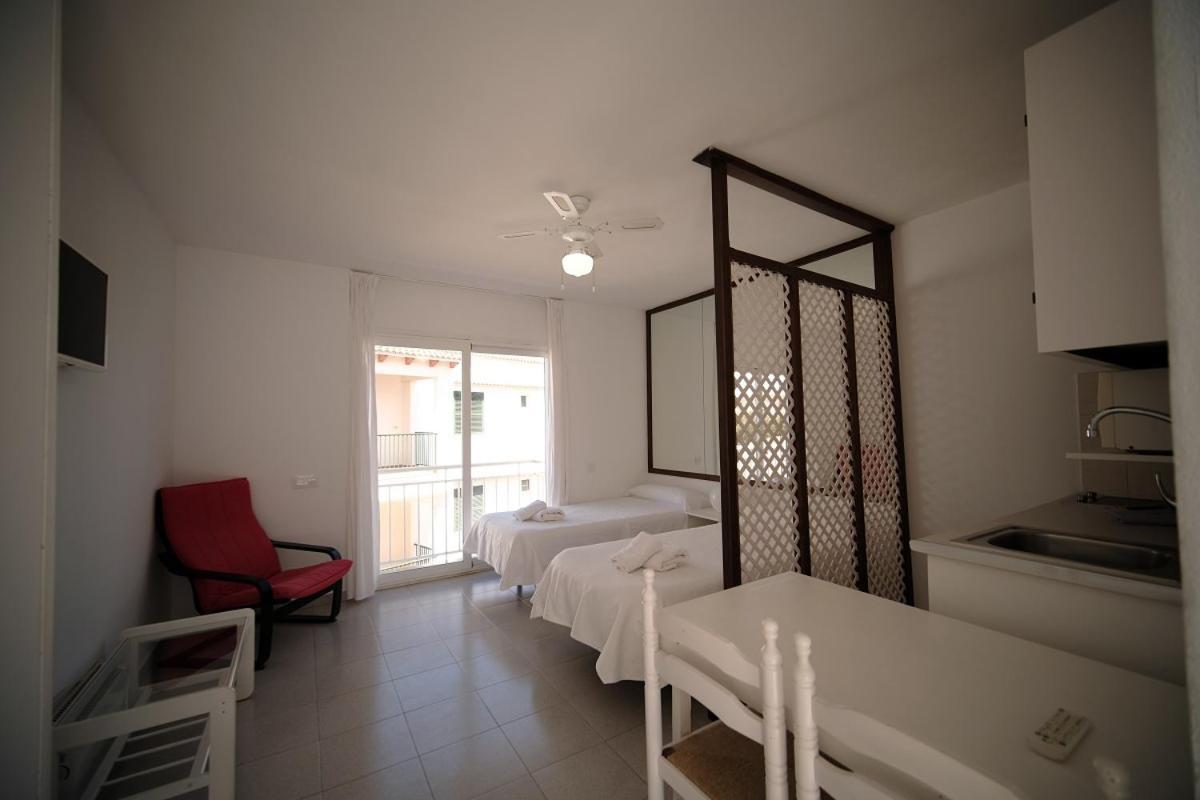 Estel Blanc Apartments - Adults Only Cala'N Blanes  Dış mekan fotoğraf